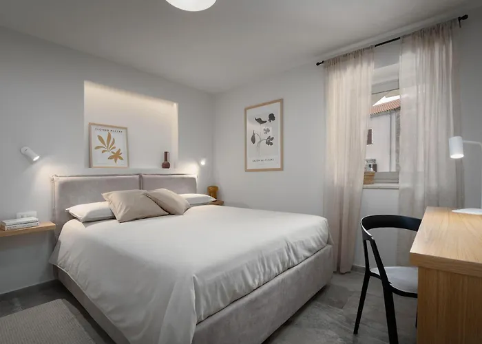 Grotta Apartment